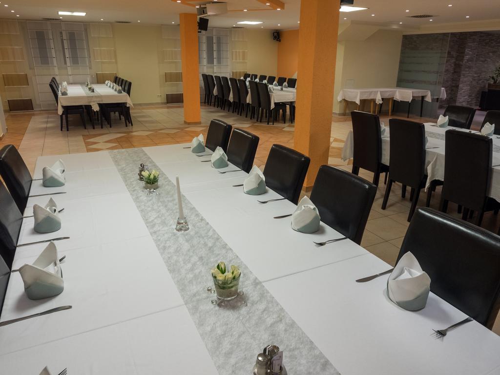 Hotel Adler Augsburg Zewnętrze zdjęcie