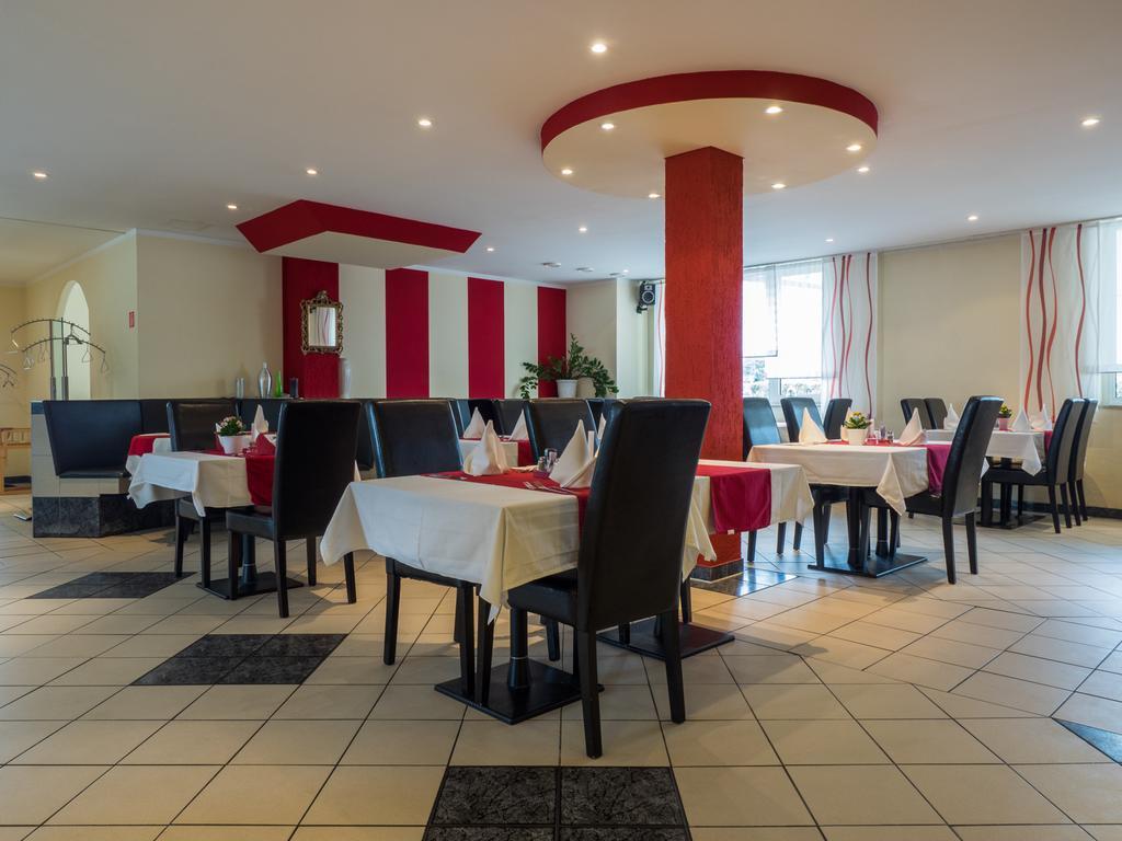 Hotel Adler Augsburg Zewnętrze zdjęcie