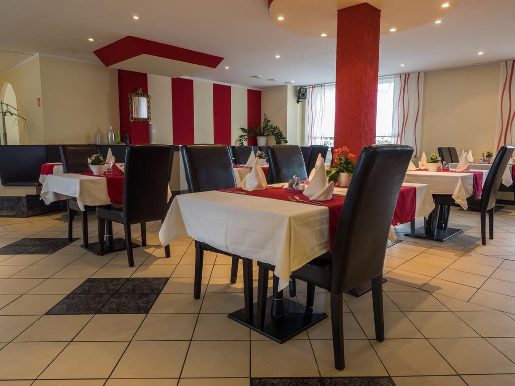 Hotel Adler Augsburg Zewnętrze zdjęcie